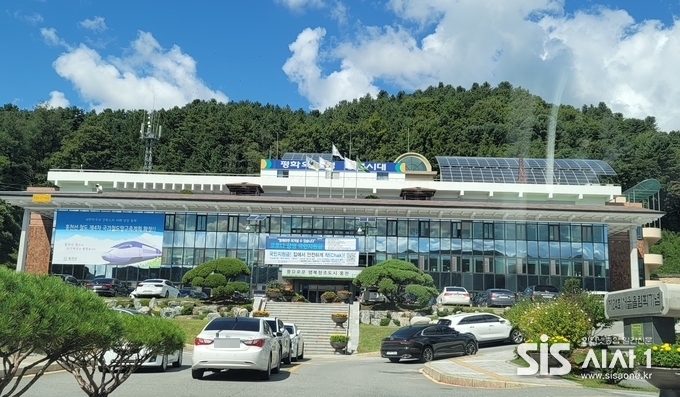 강원도 홍천군청 전경이다.(사진=윤여진 기자)20221.10.25/시사1