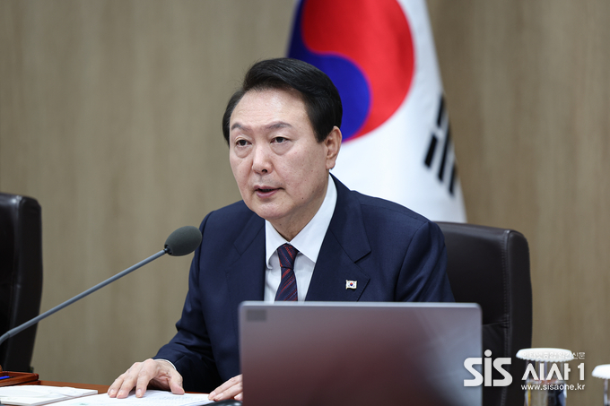 윤석열 대통령이 22일 용산 대통령실에서제51회 국무회의를 주재하고 있다.(사진=대통령실 제공)