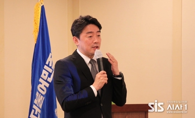 강훈식 더불어민주당 의원. (출처 = 강훈식 의원실)