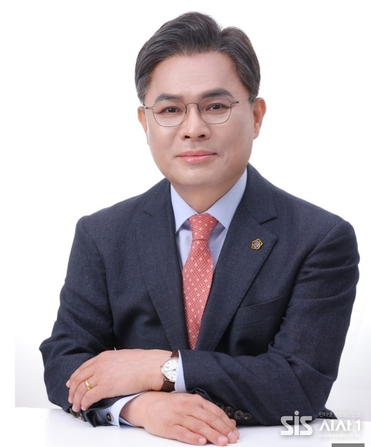 대한행정사회 제3대 회장에 당선된 윤승규 행정사다. (사진=장경훈 인턴기자)