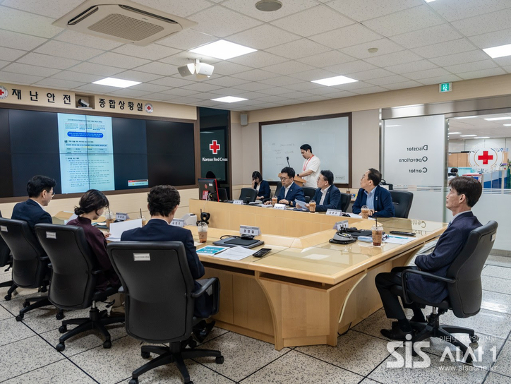 대한적십자사가 25일 본사 서울사무소에서 2025년도 제1차 부패방지시책 추진협의회를 개최했다. (사진=대한적십자사)