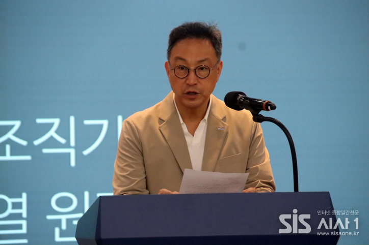 생명나눔 동행콘서트에서 이삼열 원장이 인사말을 하고 있다. (자료 = 한국장기조직기증원)