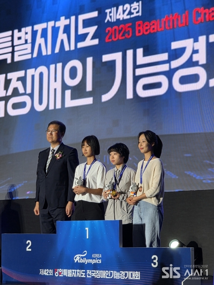 넷마블 자회사 ‘조인핸즈네트워크’ 소속 최연지 바리스타가 ‘제42회 전국장애인기능경기대회’서 금상을 수상했다. (자료 = 넷마블)