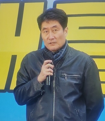 홍사훈 기자