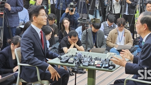 김문수·한덕수, 2차 단일화 논의 나섰지만 합의 무산