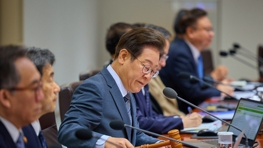 새 정부, ‘상법 개정안’ 의결…3룰, 이사 주주충실 의무 확대