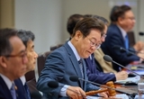 李대통령, 6개 시군 특별재난 지역 선포…공직자 처신 지적도