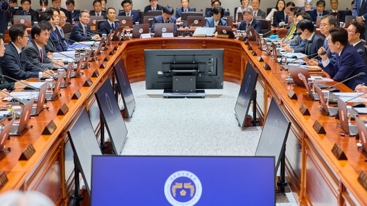 집값 15억 넘으면 주담대 한도 ‘4억’…25억 넘으면 ‘2억’