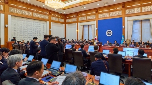 적극 재정 기조 유지…내년 예산 ‘800조 시대’ 코앞