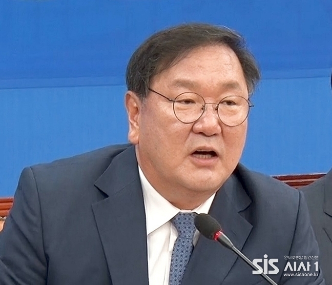 김태년 더불어민주당 원내대표(출처 = 시사1DB)